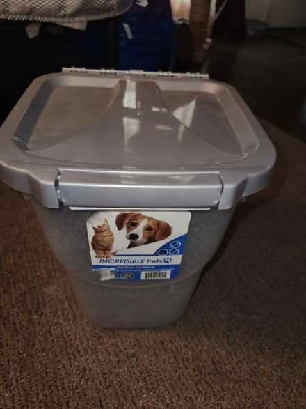 Photo of free Dry cat food (Tatum and cactus area) #1