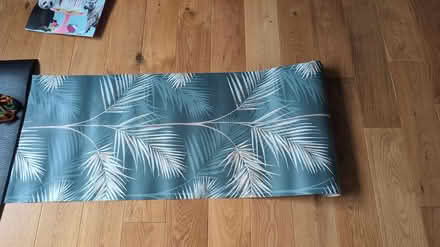 Photo of free Dark green wallpaper (SE26) #1