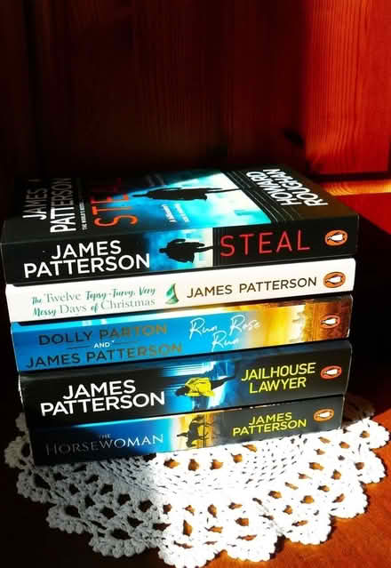Photo of free James Patterson Books (Woodside WD25) #3