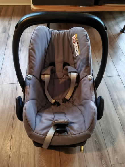 Photo of free Baby car seat (Livingston) #1
