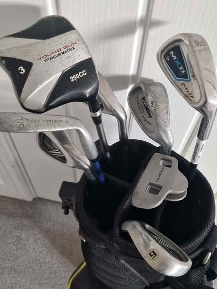 Photo of free Childrens Golf Clubs And Bag (St Albans AL4) #2
