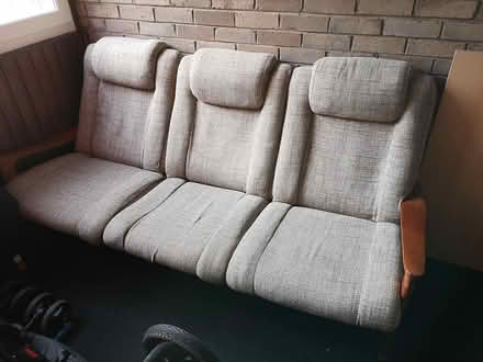 Photo of free Mid-century 3-seater sofa (Pollokshields G41) #3