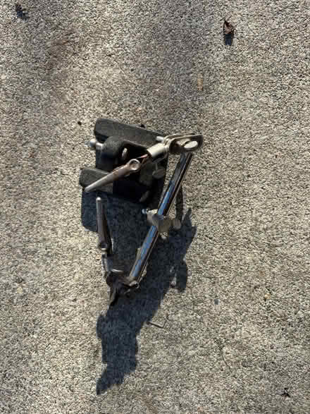 Photo of free ‘Helping hands setup’ as is (Mitty High area) #1