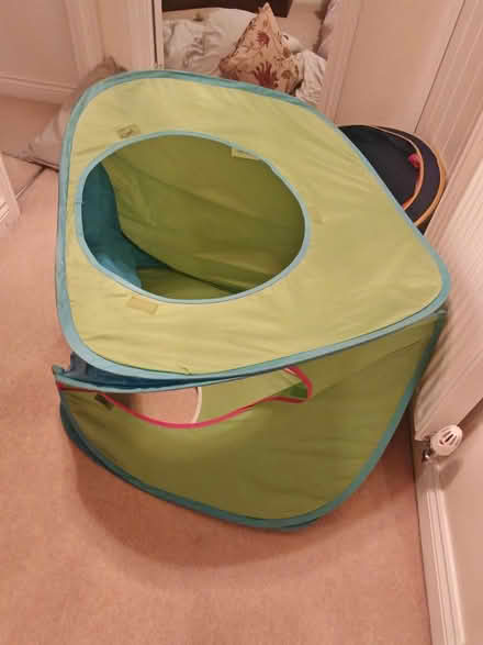Photo of free Kids tent, ball pit, balls (Marcham OX13) #3