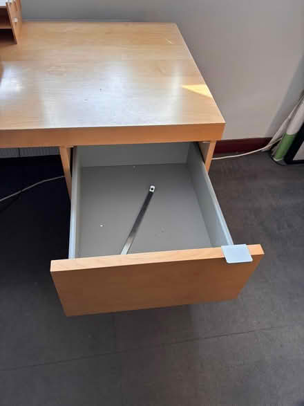 Photo of free Desk (Hassocks BN6) #4