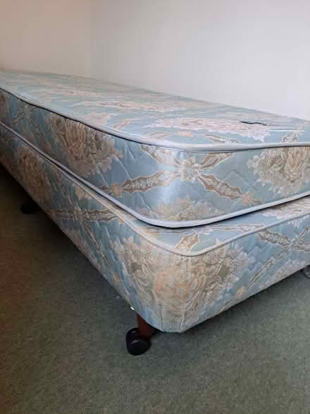 Photo of free Single bed with mattress (Church Crookham GU52) #1