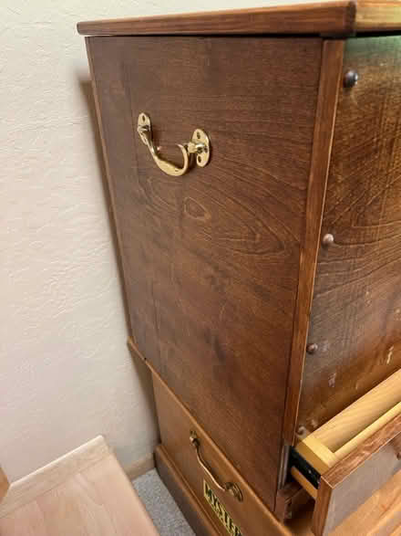 Photo of free Wood Toy box (Near Sylvan Park) #1