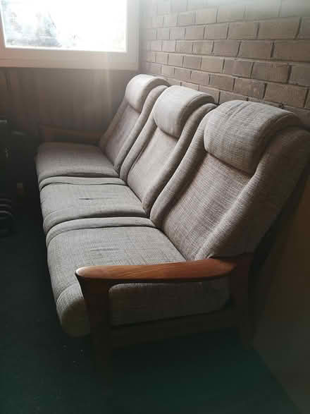 Photo of free Mid-century 3-seater sofa (Pollokshields G41) #4
