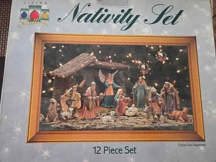 Photo of free Christmas nativity with manger (Aurora) #1