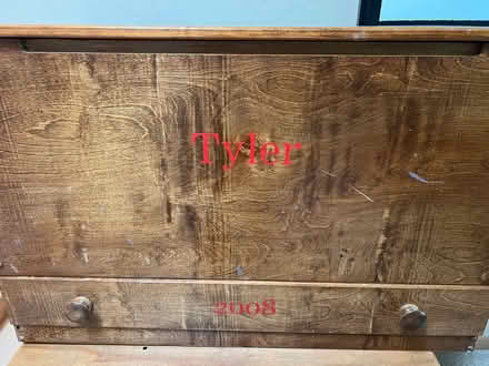 Photo of free Wood Toy box (Near Sylvan Park) #4