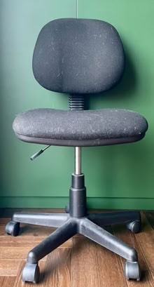 Photo of free black gas lift fabric office chair (Central Liverpool L1) #1