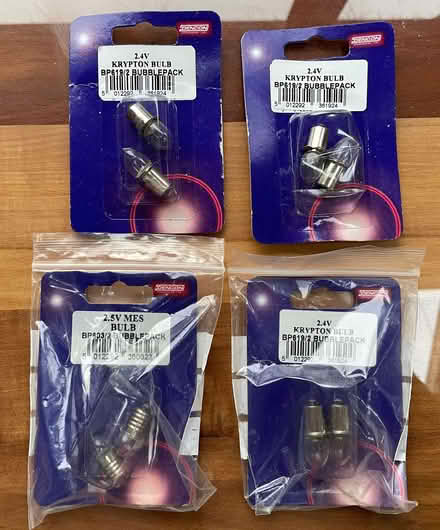 Photo of free Unused bulbs for hand held torch (The Highlands TN39) #1