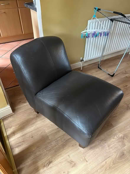 Photo of free Leather chair (Morden SM4) #1