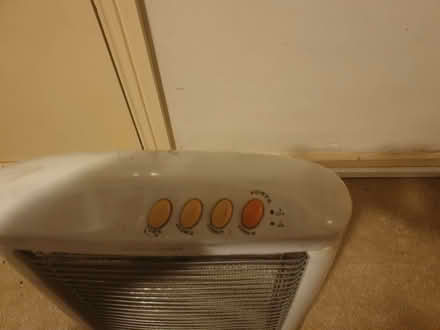 Photo of free Halogen Heater with Turn Function (Trowbridge BA14) #2
