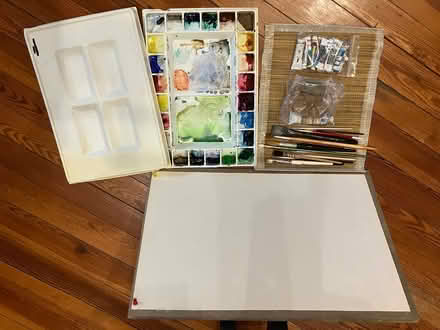 Photo of free Watercolor painting supplies (Old Town Bowie) #1