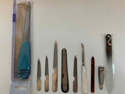 Photo of free Small scissors, nail files and manicure set (Moseley B13) #2