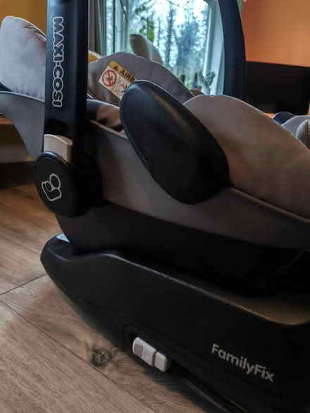 Photo of free Baby car seat (Livingston) #3