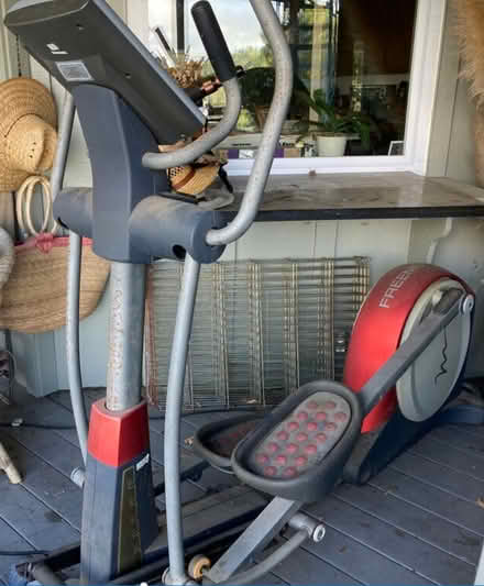 Photo of free Elliptical workout machine (Woodside) #1