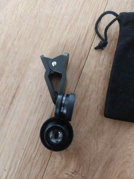 Photo of free Phone zoom lens (GU1 railway station) #1