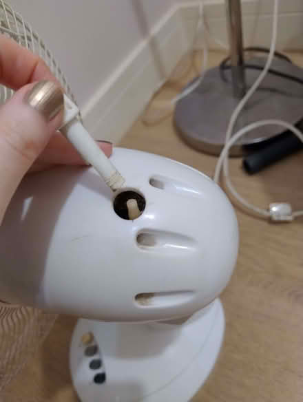 Photo of free Desk fan. White (Strood ME2) #2