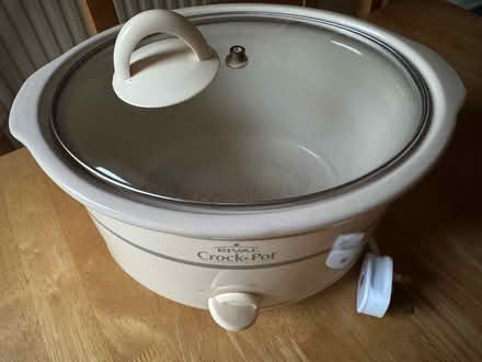 Photo of free Slow cooker - broken handle (Heybridge CM9) #1