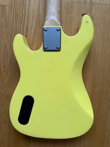 Photo of free Electric guitar (Maylands HP2) #3