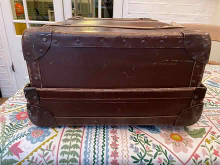 Photo of free Vintage 2 piece fibreboard suitcase. webbing straps - brown (Norbiton KT2) #4
