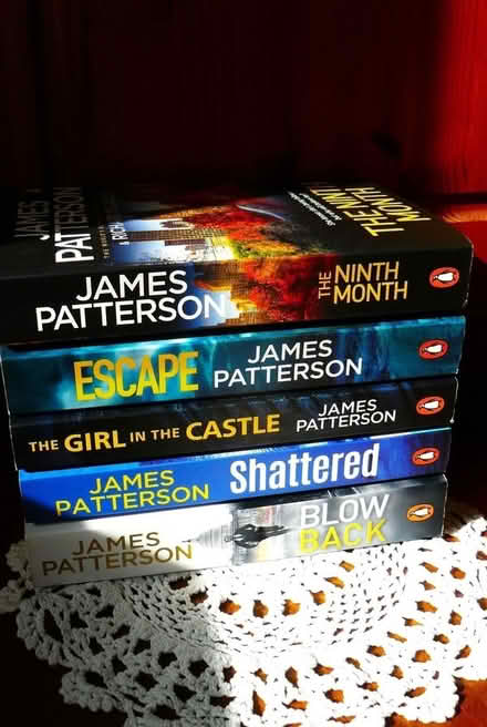 Photo of free James Patterson Books (Woodside WD25) #2