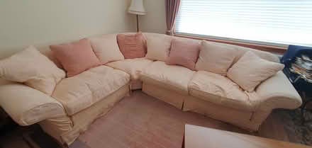 Photo of free Corner sofa - must collect today (G76 0ex) #1