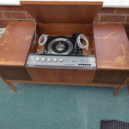 Photo of free HMV Stereomaster (Barnard's Green WR14) #3