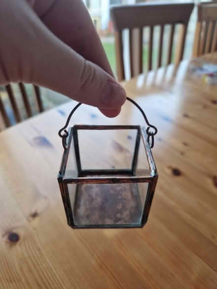 Photo of free Small glass box (SE10) #2