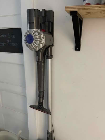 Photo of free NONWORKING Dyson v8 vacuum + parts (Bloor and Bathurst) #1