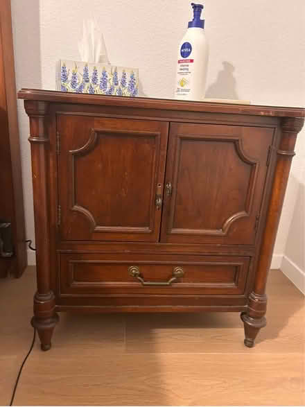 Photo of free Antique bedroom set FULL size (temple Tx 76502) #3