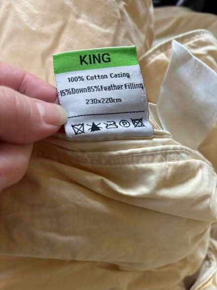 Photo of free King size duvet down and feather filling (Catton NR6) #1
