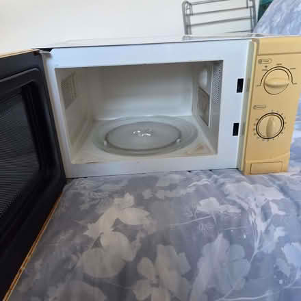 Photo of free Microwave (Penarth CF64) #2