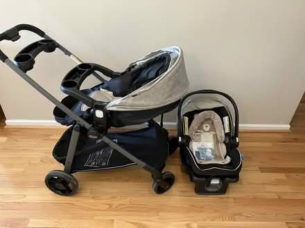 Photo of free Graco Stroller & Car Seat (Phoenixville) #1