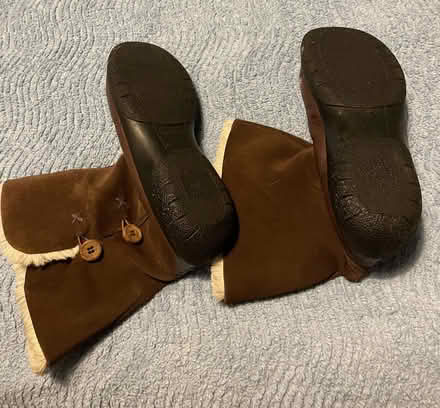 Photo of free Ladies ''fur' boots (GU14) #2