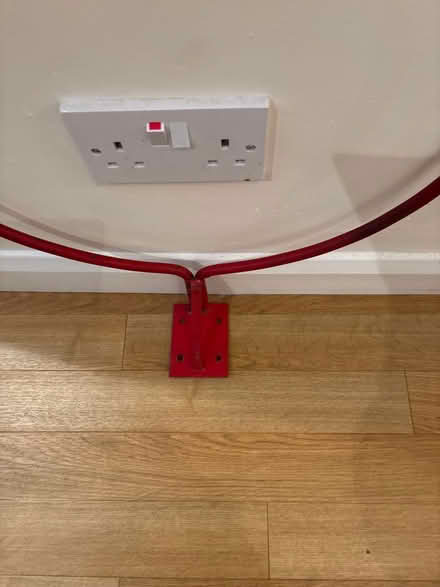 Photo of free netball hoop. (Thames Ditton KT7) #2