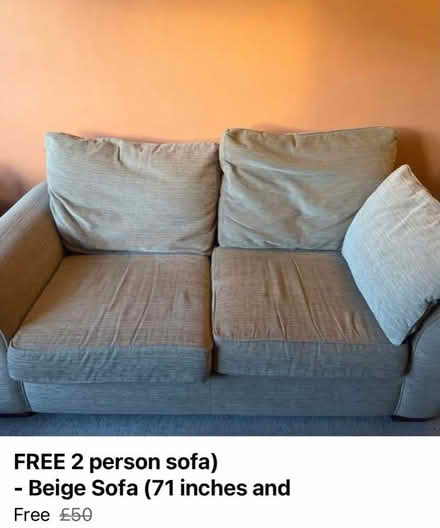 Photo of free sofa (Pentre Halkyn CH8) #1