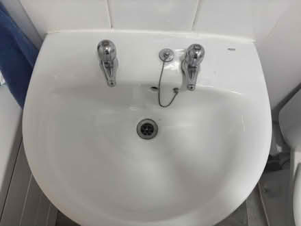 Photo of free Bathroom items (Erdington B23) #2