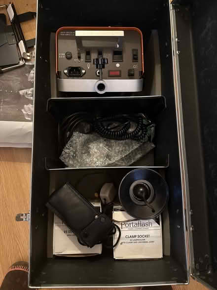Photo of free Photography lights equipment (Thames ditton, KT7) #3