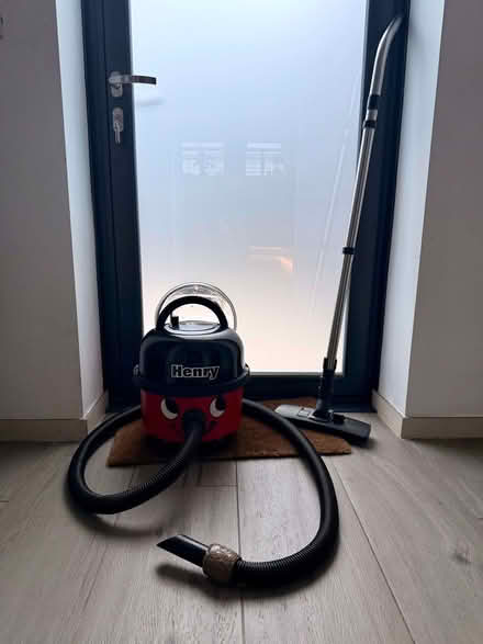 Photo of free Henry vacuum (Wandsworth Common SW18) #1