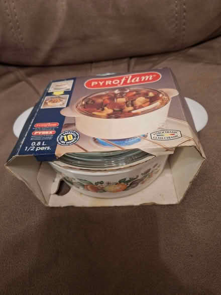 Photo of free Pyrex pyroflam Dish brand new (Walderslade ME5) #1
