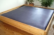 Photo of free Waterbed - King, Hardside (I will deliver to Ajo Plaza) #1