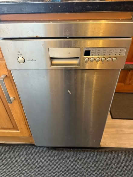 Photo of free Siemens Dishwasher (Chatham hill) #1