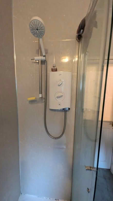 Photo of free Corner Shower Cubicle and Tray (Glasgow Southside G43) #3
