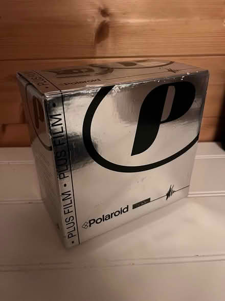 Photo of free Polaroid camera (BH9) #1