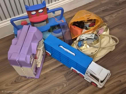 Photo of free Toys (CR2 8) #1