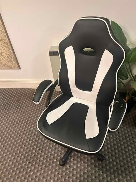 Photo of free Gaming chair (West Ealing) #2
