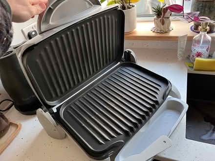 Photo of free Large George Foreman Grill (BH9) #2